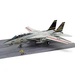 TAMIYA 1/48 Grumman F14A Tomcat Late Model Carrier Launch Set Plastic Model