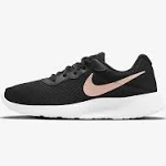 Nike Tanjun Women's Shoes