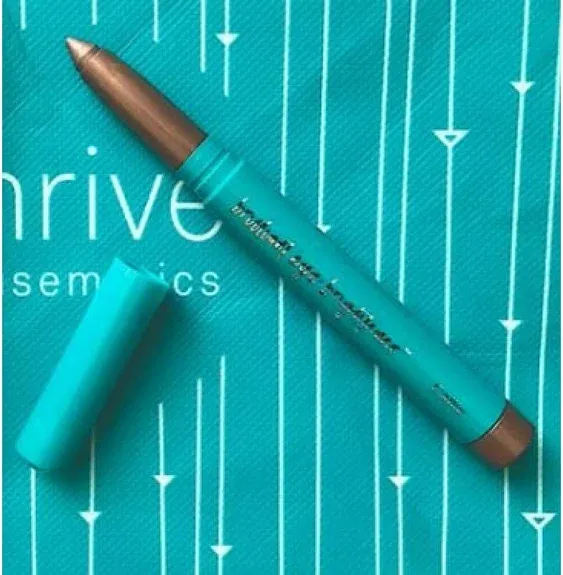 Thrive Causemetics Brilliant Eye Brightener Highlighting Stick in Muna