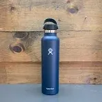 Hydro Flask 24 oz Standard Mouth Fir