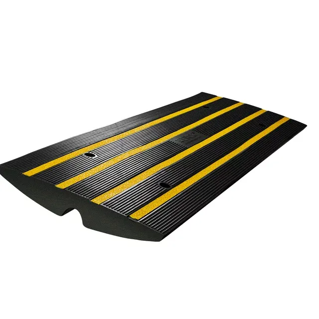 Bentism Curb Ramp Rubber Driveway Ramp 2.6 inch Rise 15 Tons Capacity Threshold Ramp, Size: 33069 lbs/15 Tons