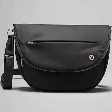 Lululemon All Night Festival Bag