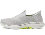 Skechers Men's Go Walk 7-Easy on 2 Sneaker