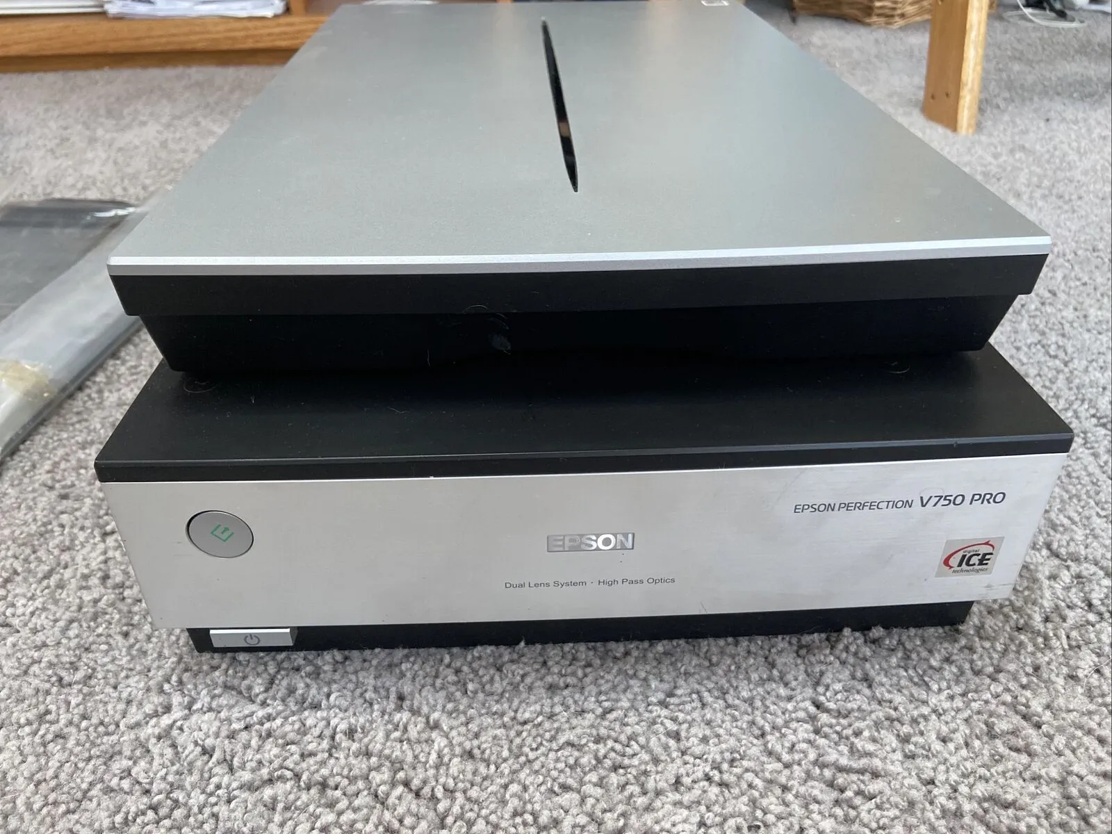 Epson Perfection V750-M Pro Flatbed Scanner