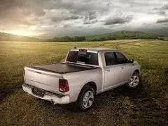 Roll-N-Lock LG221M M-Series Tonneau Cover