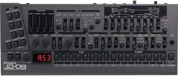 Roland JD-08 Synthesizer