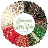 Robert Kaufman Fabrics Holiday Holiday Charms Fat Quarter Bundle