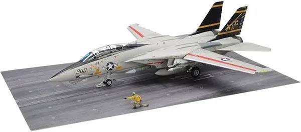 Tamiya 1/48 Masterpiece No.122 Grumman F-14A Tomcat (Late Type) Launch Set 61122