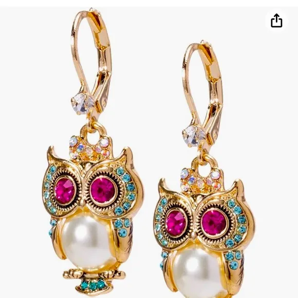 Betsey Johnson Owl 🦉 Pearl Earrings