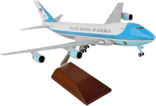 Air Force One VC25 1/200 Model