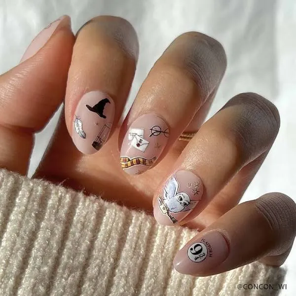 Harry Potter Glamnetic Press On Nails-Hogwarts 30 nails