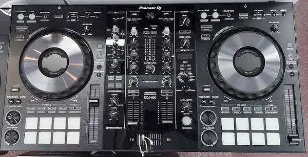 Pioneer DDJ-800 2-Channel DJ Controller for Rekordbox DJ