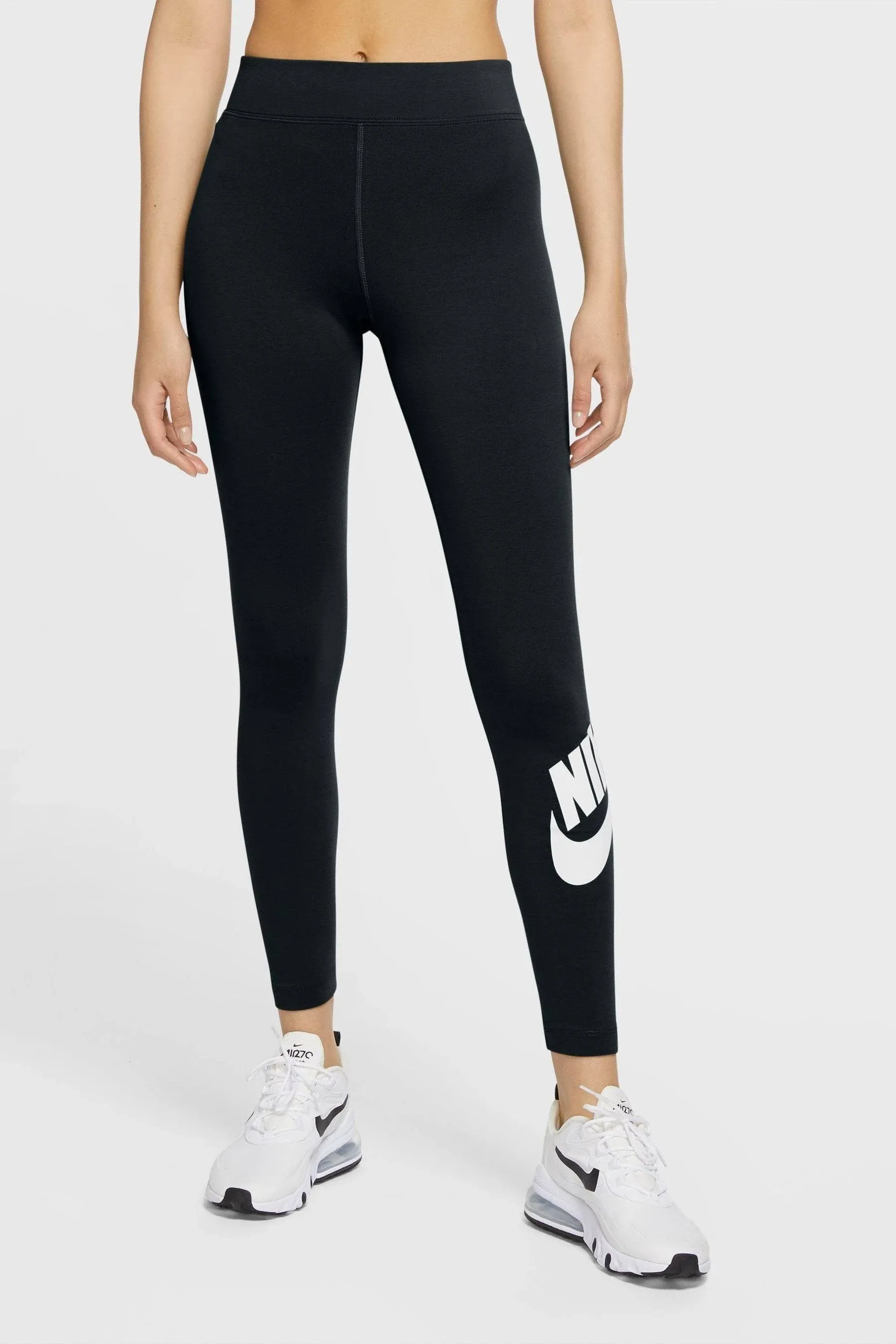 Nike Black Sportswear Essential Leggings