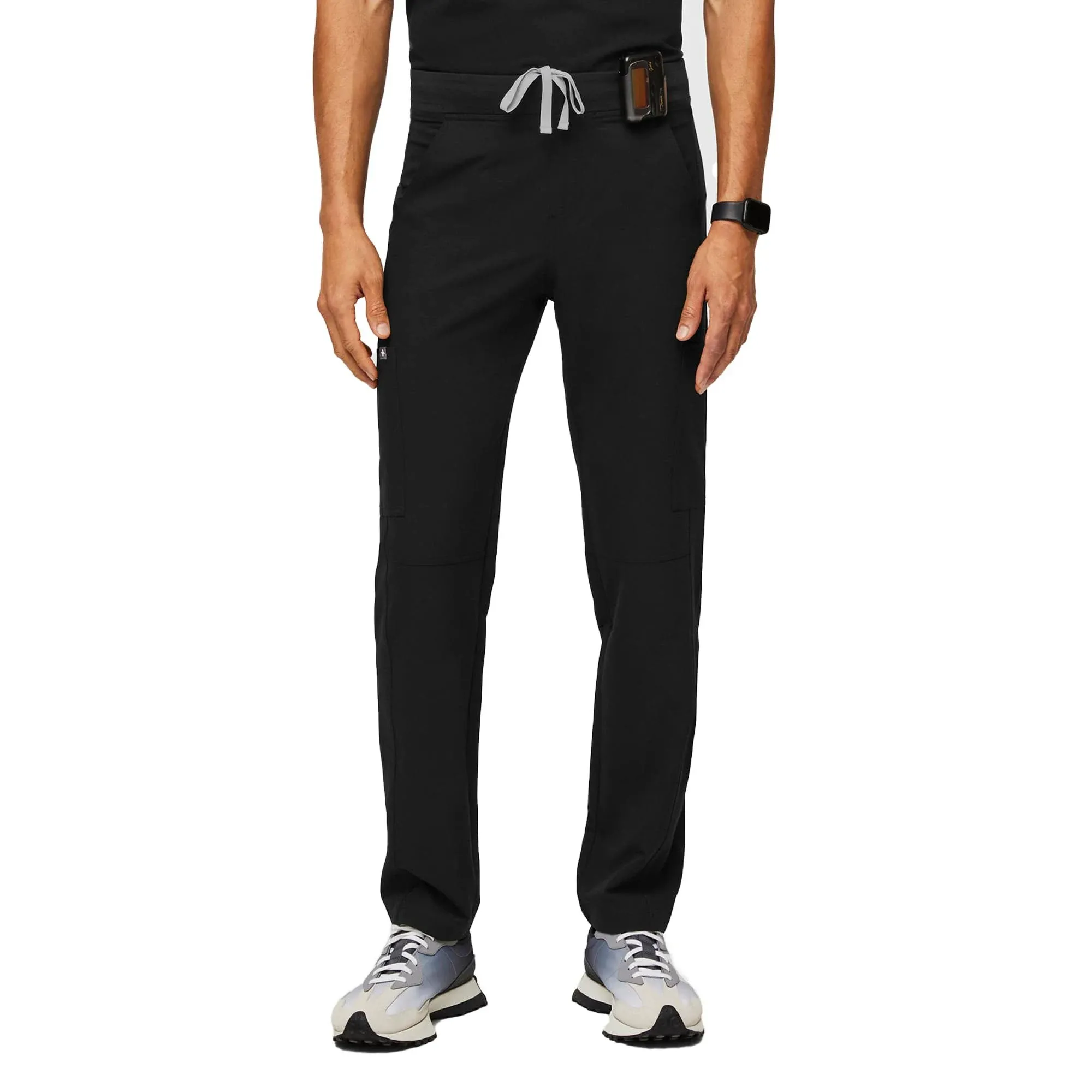 Figs Men's Axim Cargo Scrub Pants Black S