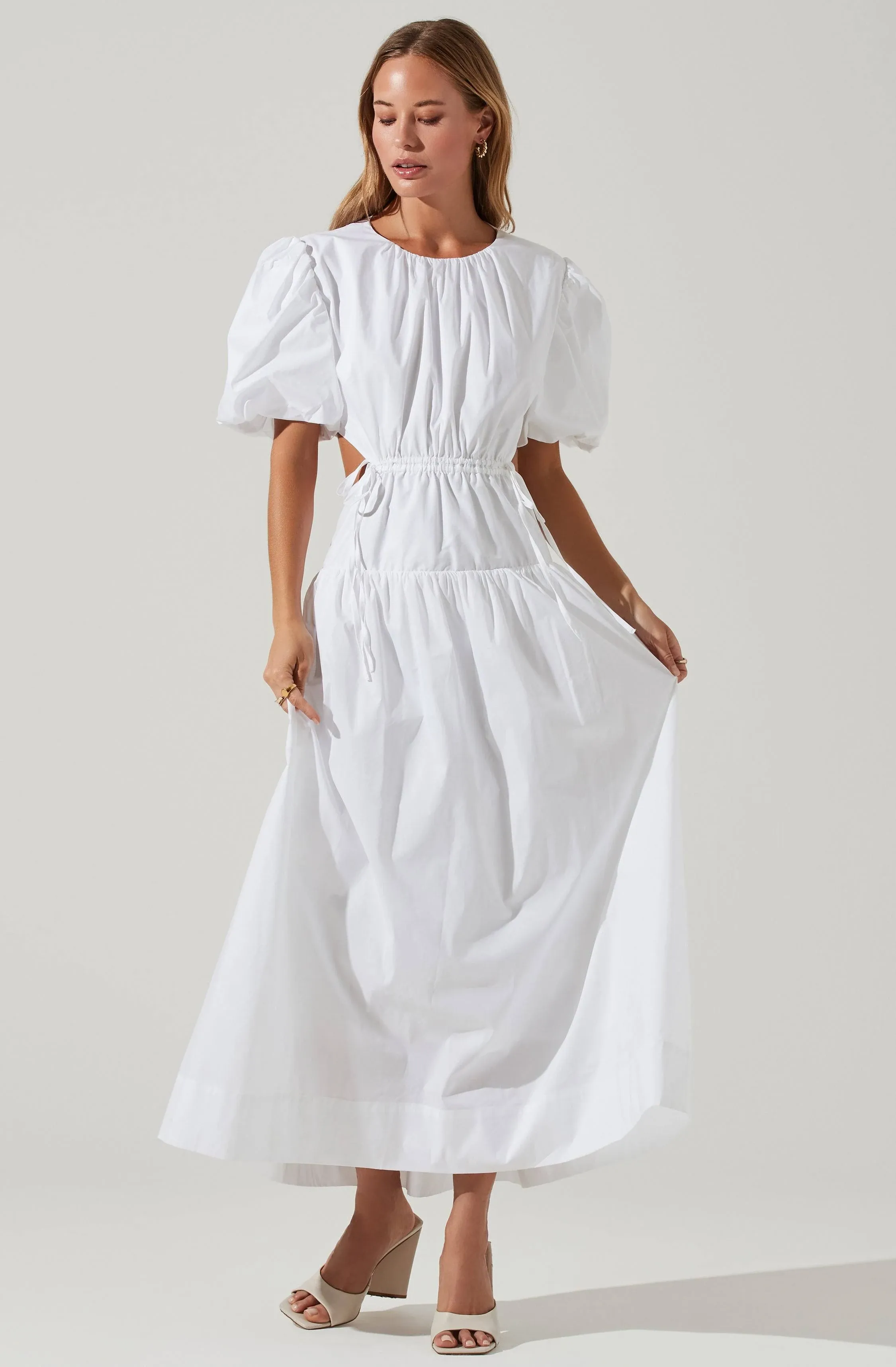 Astr The Label Shelby Puff Sleeve Open Back Maxi Dress Off White / M