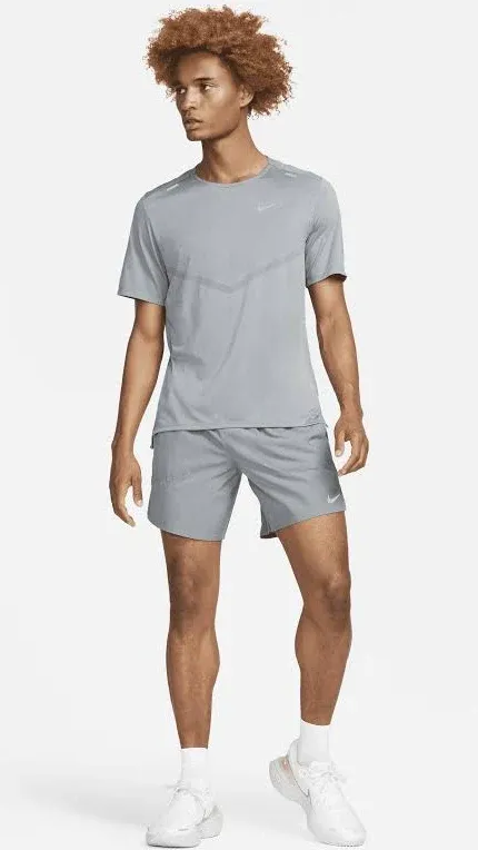 Nike Dri-FIT Stride Men's 7" Unlined Running Shorts