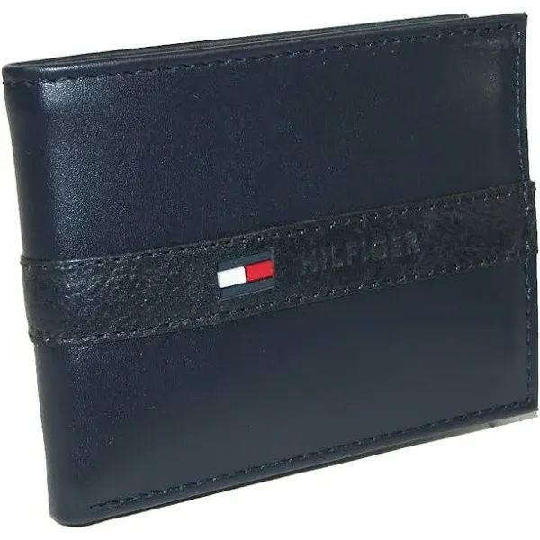 Tommy Hilfiger Men's Leather Ranger Passcase Billfold Wallet Navy