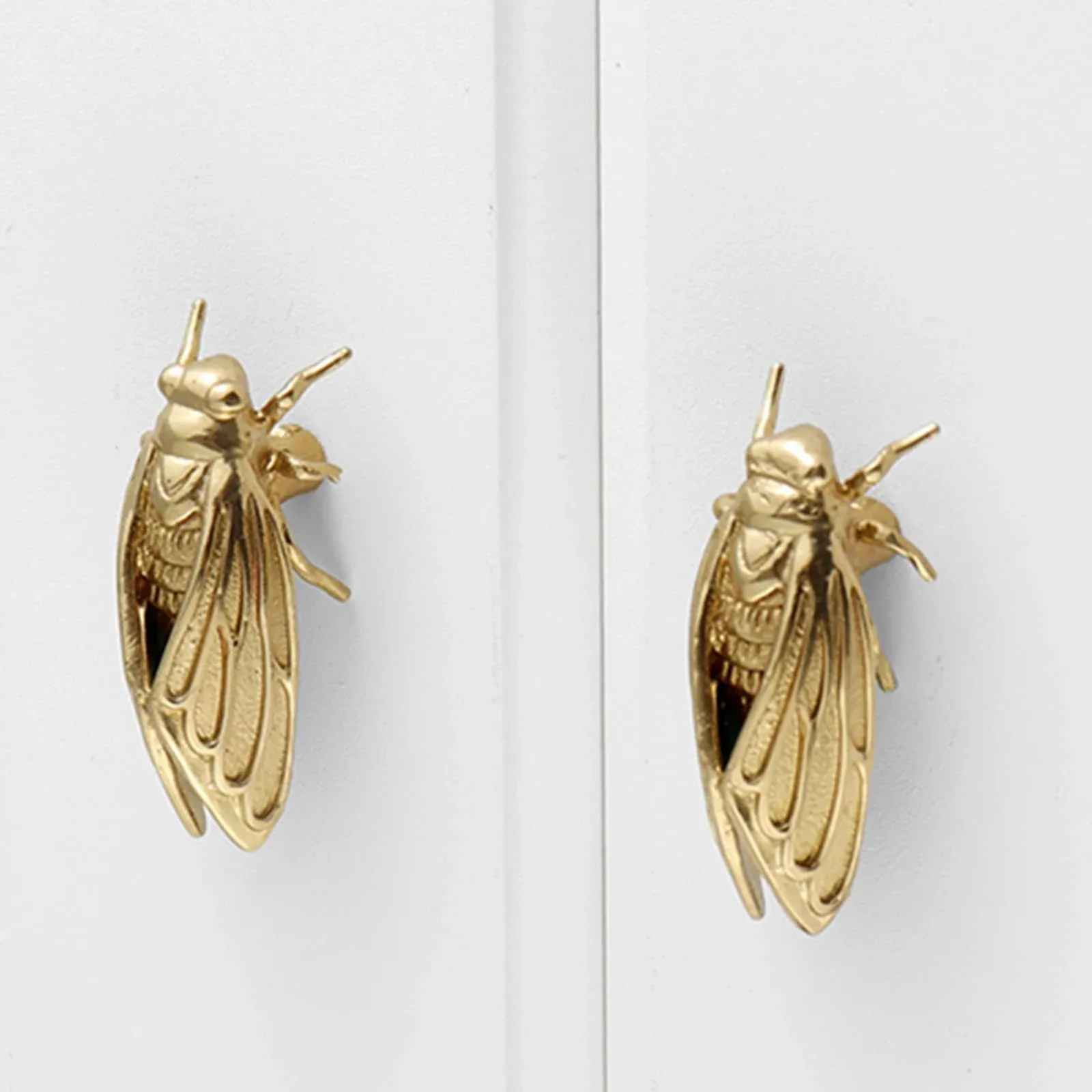 Creative Animal Shape Brass Knobs for Kitchen Cabinets Cupboard Door and Decorative Furniture Hardware Pack of 2 (Cicada)