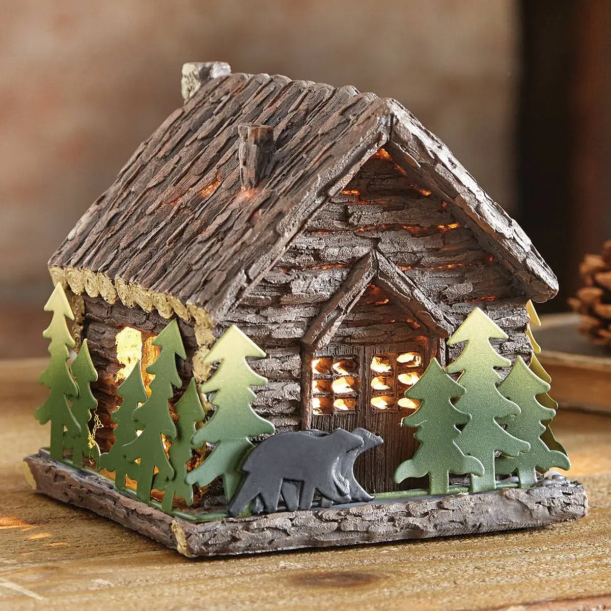 BLACK FOREST DECOR Bear & Cabin Nightlight