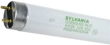 Sylvania 30-Pack Fluorescent 32-Watt Cool White Linear Fluorescent Tube Light Bulb (Common: 48-in; Actual: 48-in)