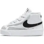 Nike Blazer Mid '77 - White/Black - Shoes