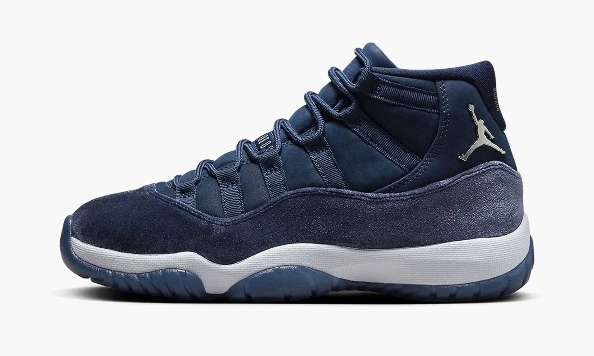 Air Jordan 11 Retro Midnight Navy Velvet