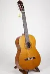 Yamaha CG122MCH Classical Guitar, Cedar Top