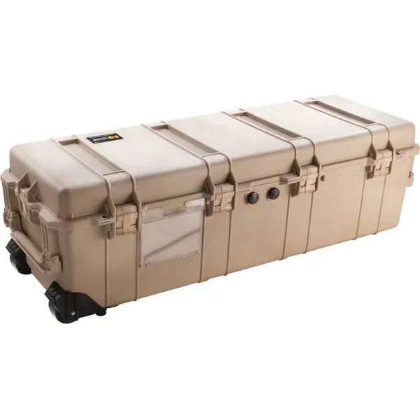 Pelican 1740 Transport Case with Foam - Desert Tan